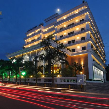 Seashore Residency Kodungallur Экстерьер фото