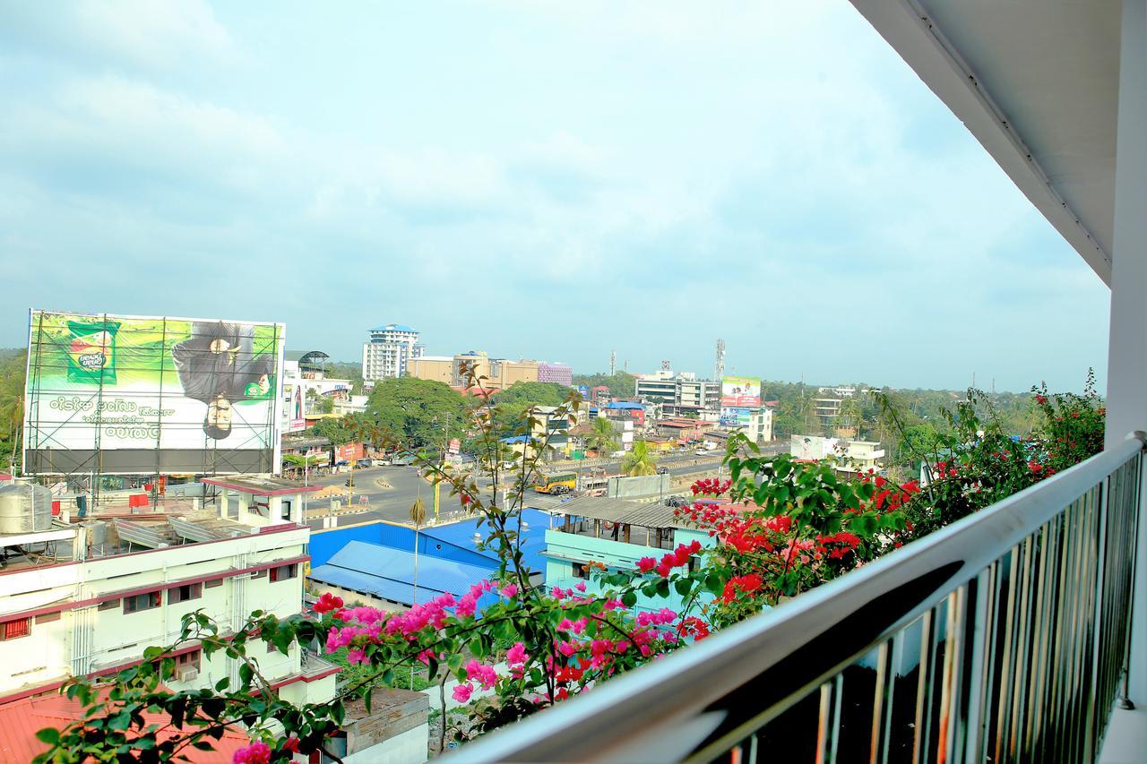 Seashore Residency Kodungallur Экстерьер фото