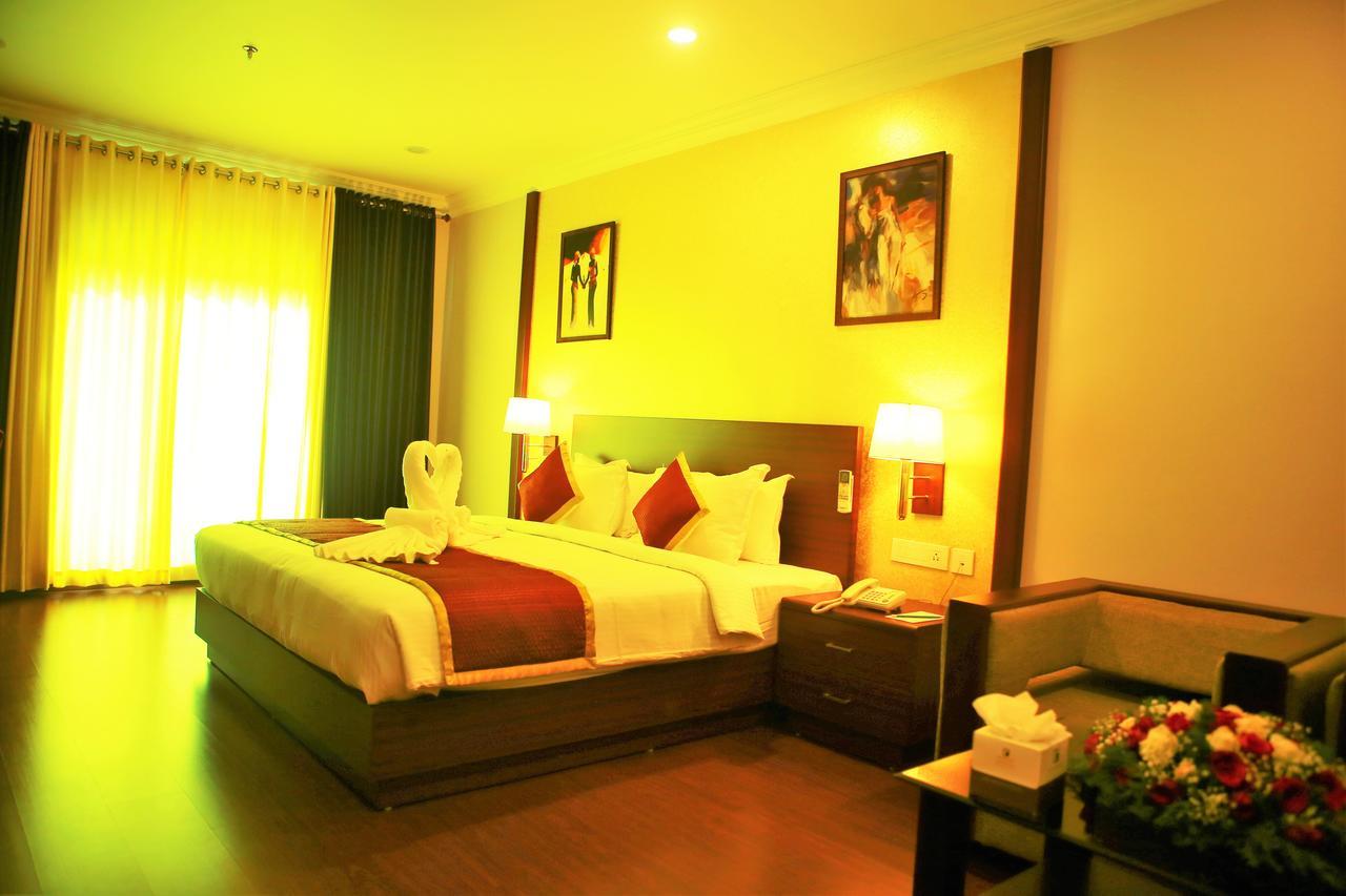 Seashore Residency Kodungallur Экстерьер фото